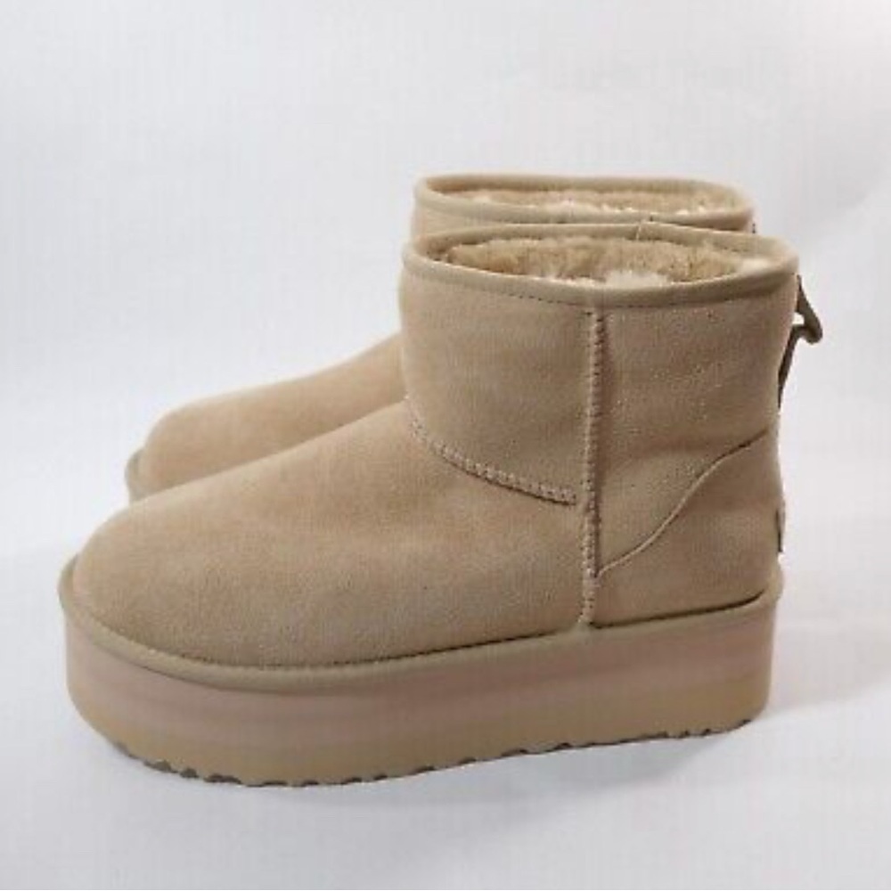 UGG Women' Classic Mini Platform Boot